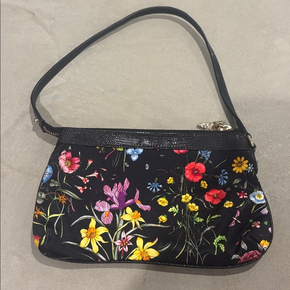 Gucci Black Satin Flora Bag w/Jeweled Bee Embellishment - Picture 4 of 8